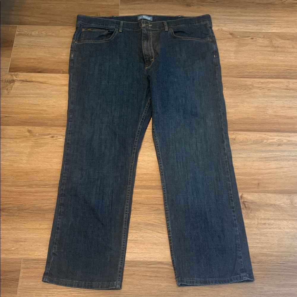 Lee Classic Fit Straight Leg Dark Blue Jeans size 42/30